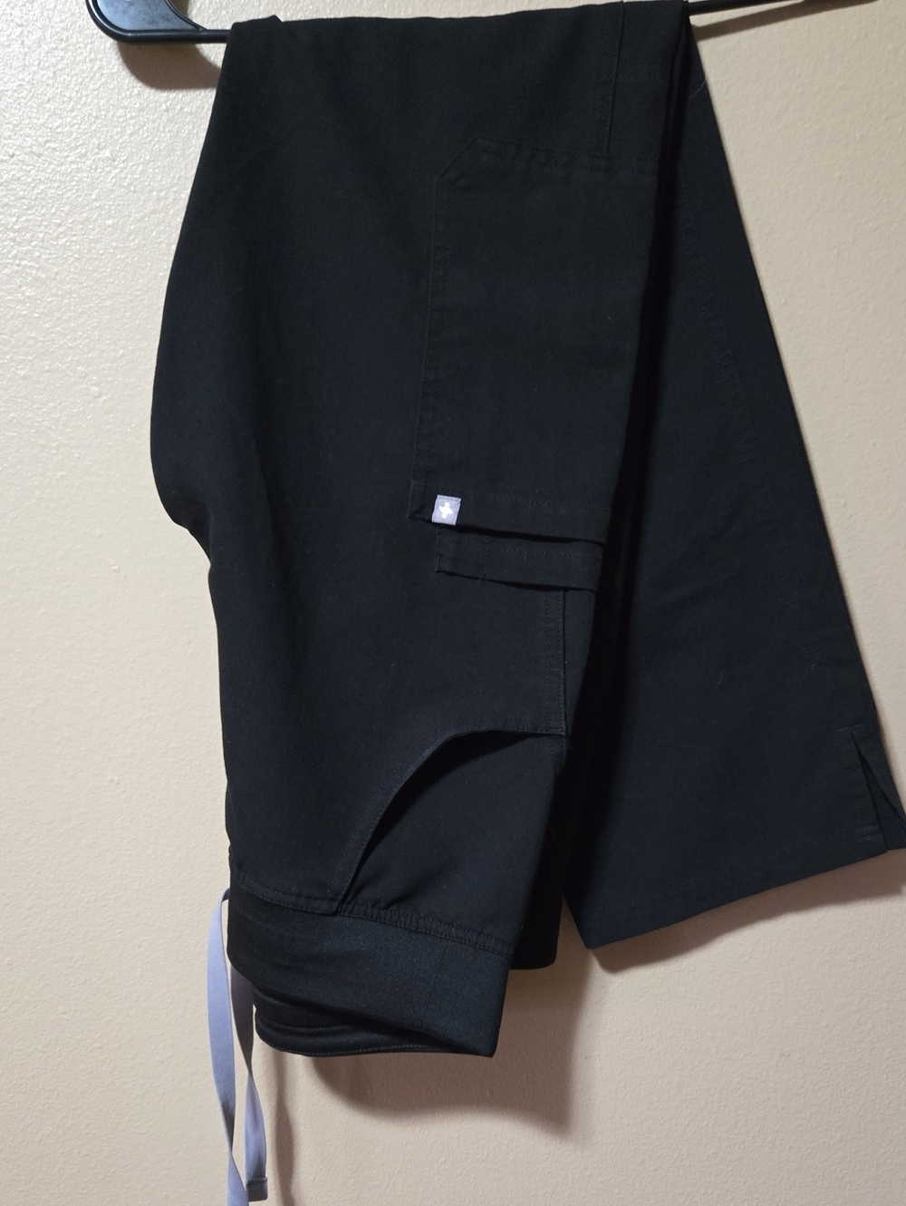 Women's Figs Kade Cargo Scrub Pant